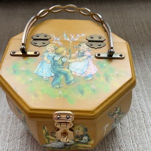 Gold decoupage child theme vintage bag